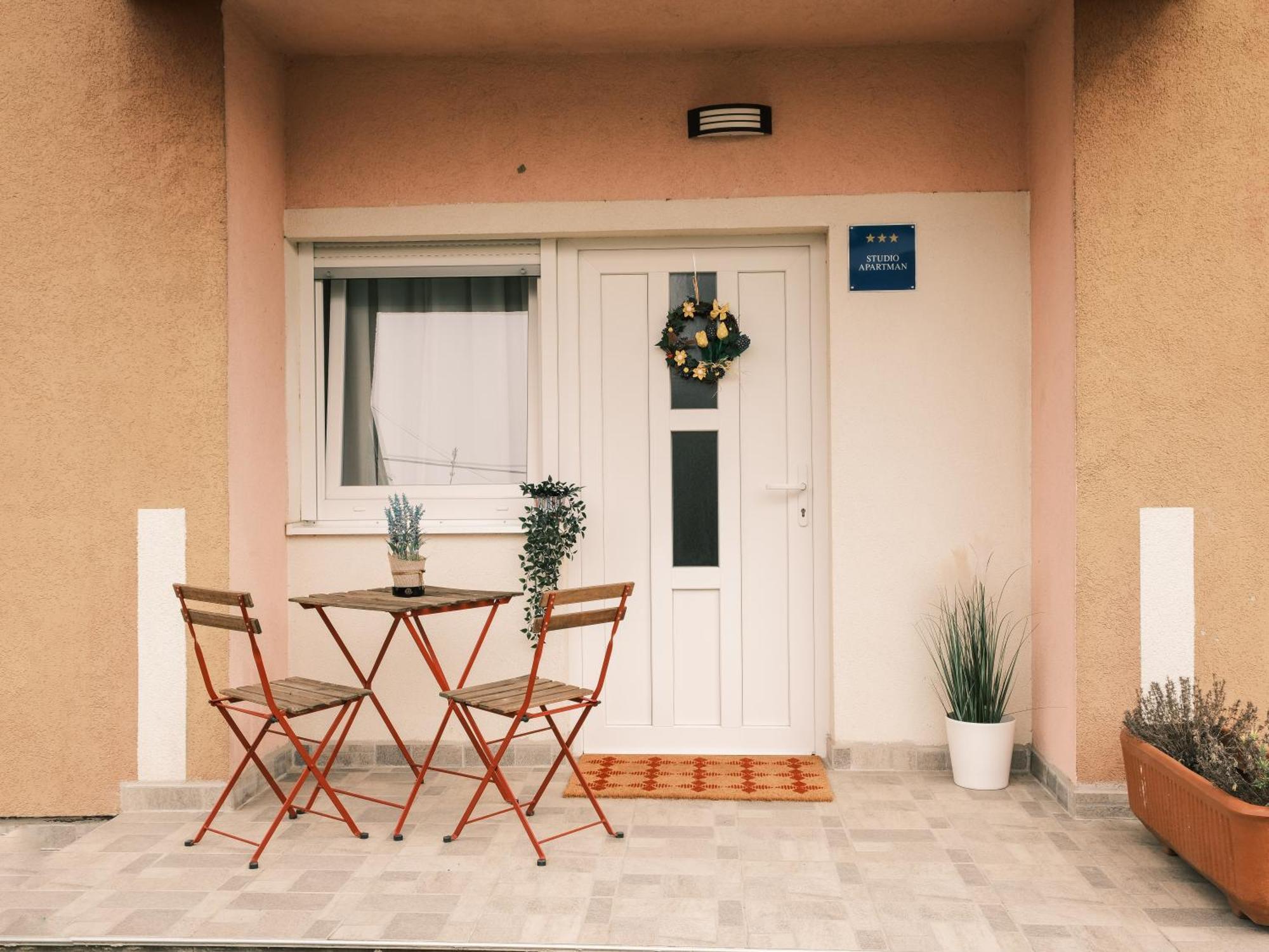 Apartmani Venium Krizevci Экстерьер фото